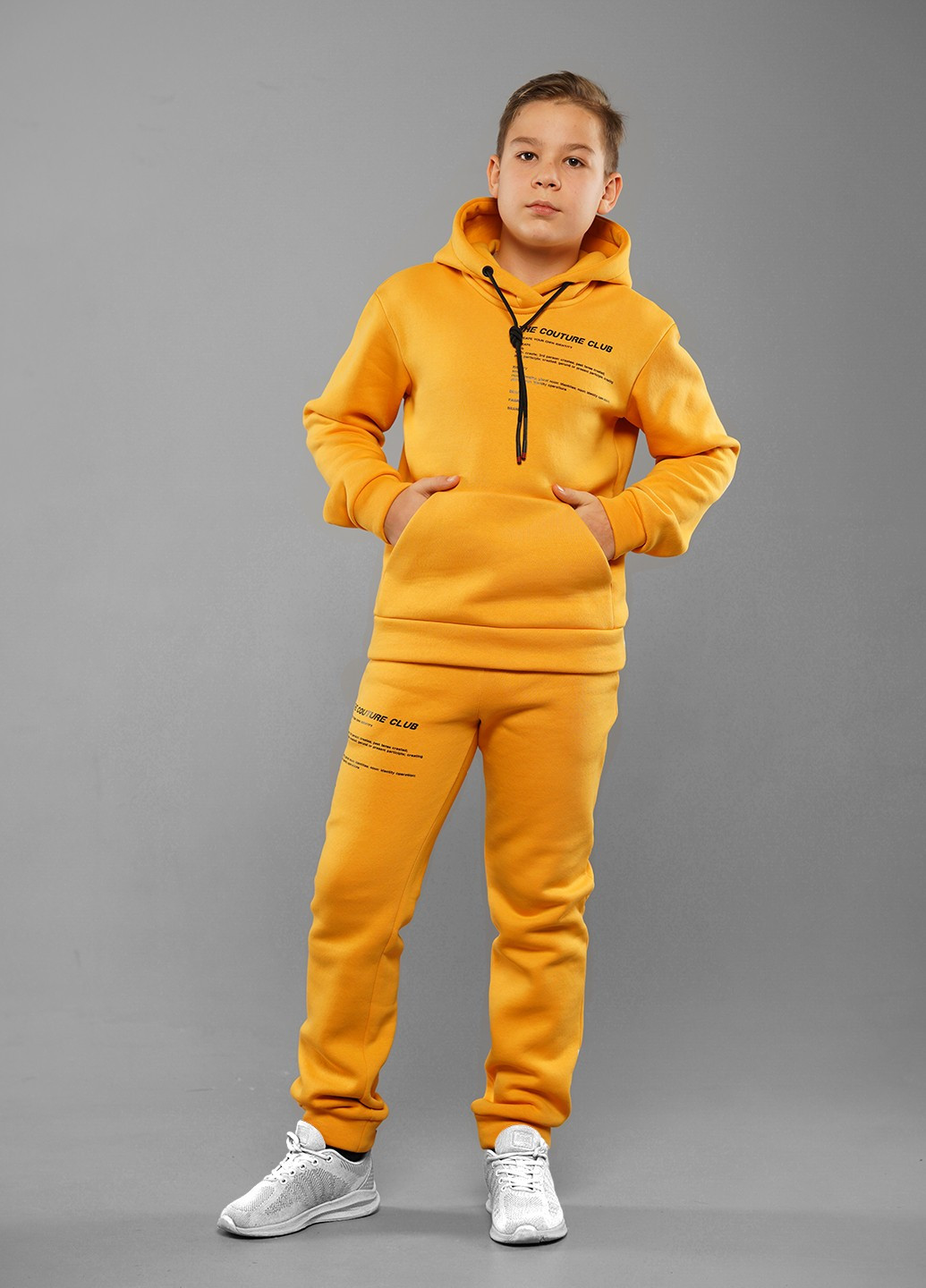 Песочный зимний песочный зимний спортивный костюм с надписями брючный Sinthia