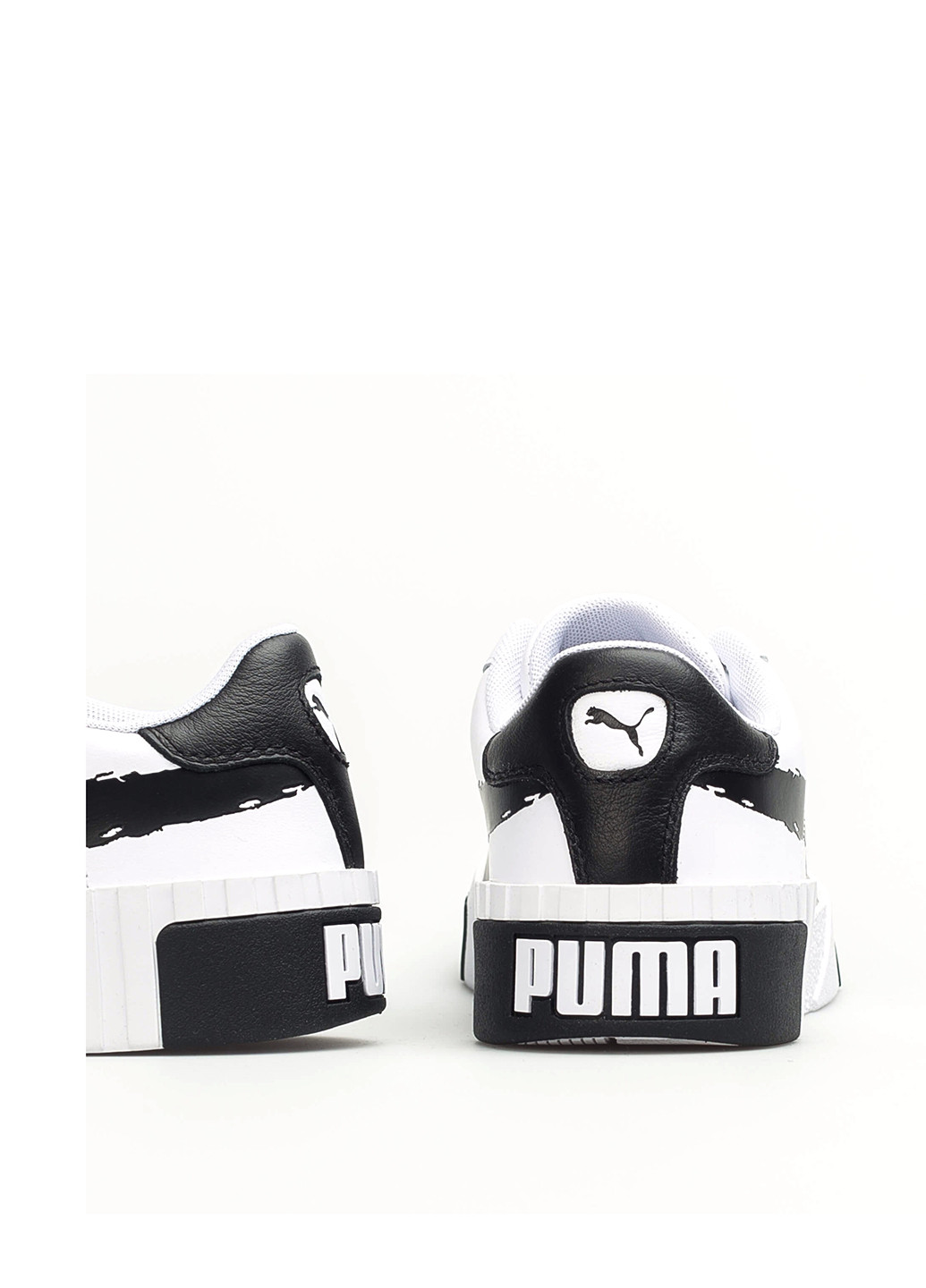 Білі всесезонні кросівки Puma