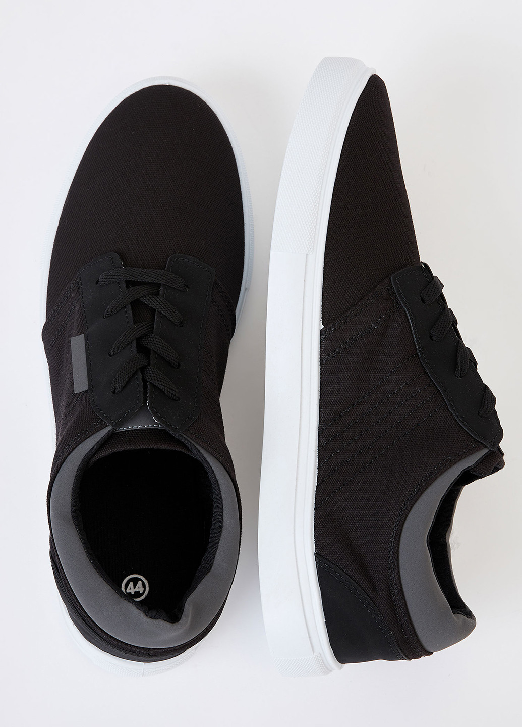 Черные кросовки DeFacto