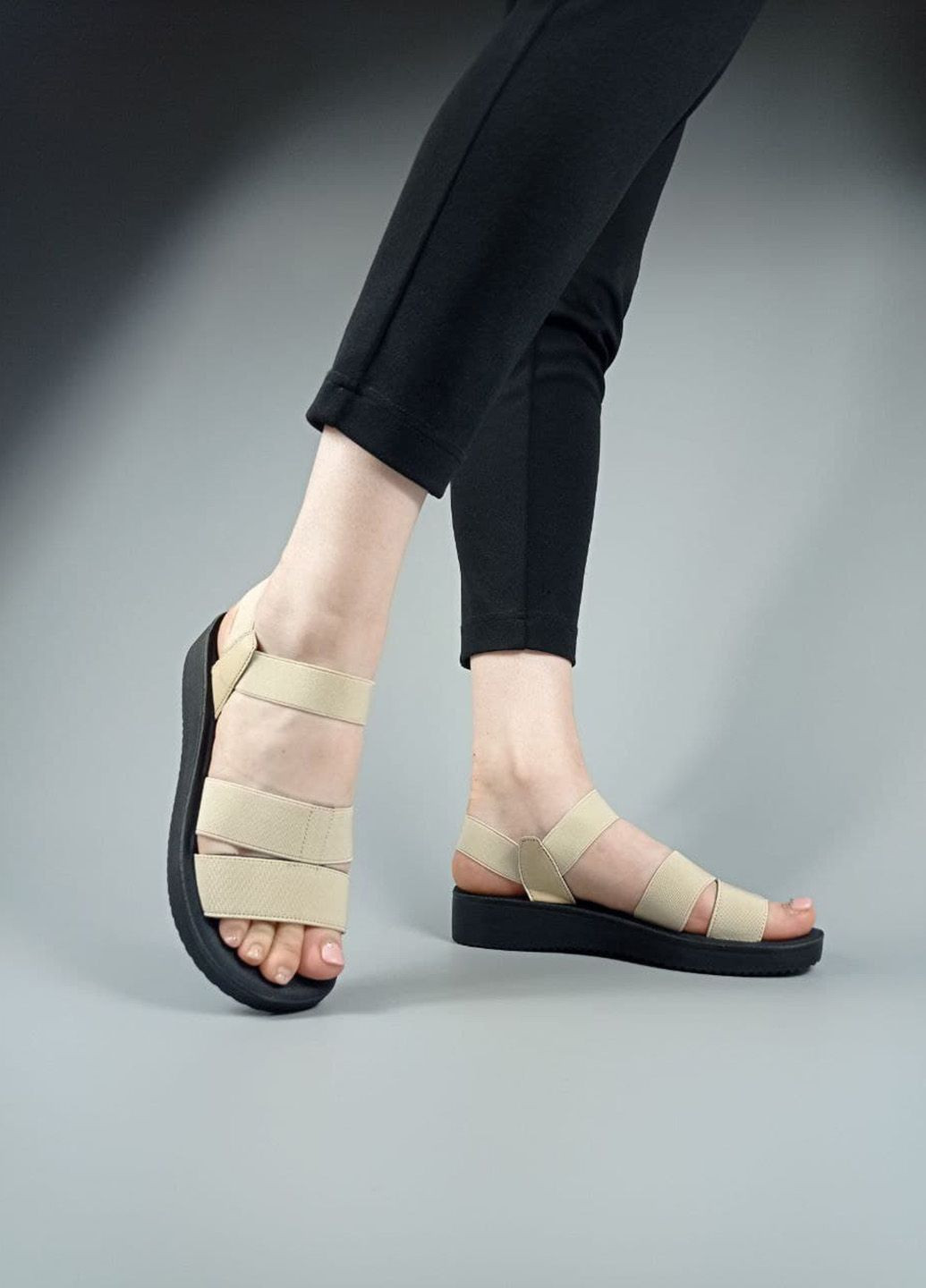 Бежевые босоножки Meitesi