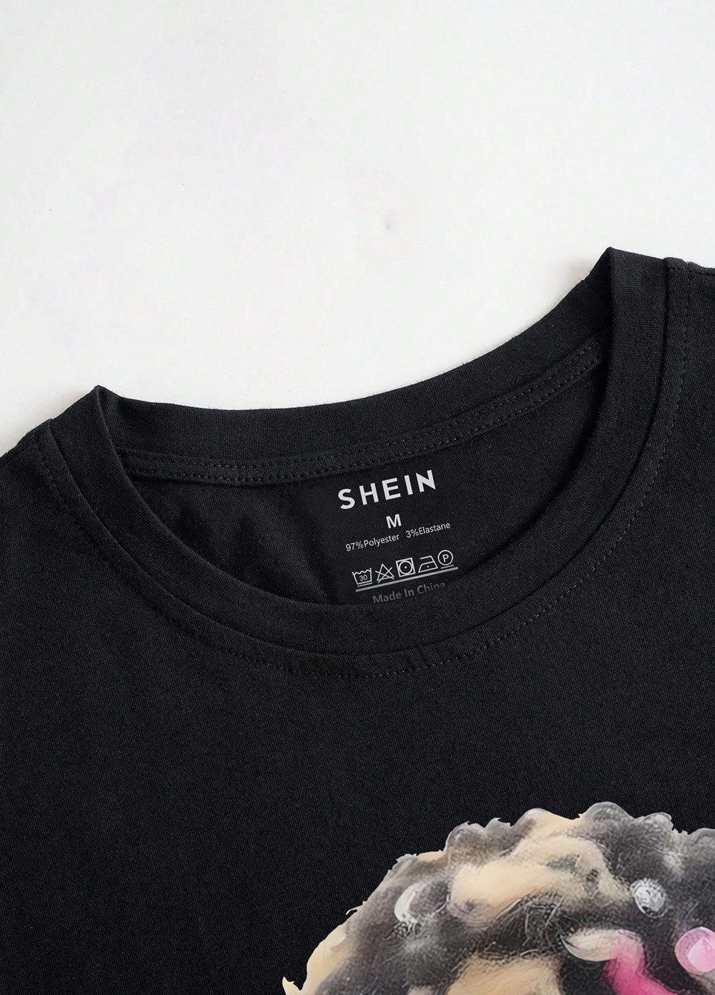 Черная футболка SHEIN