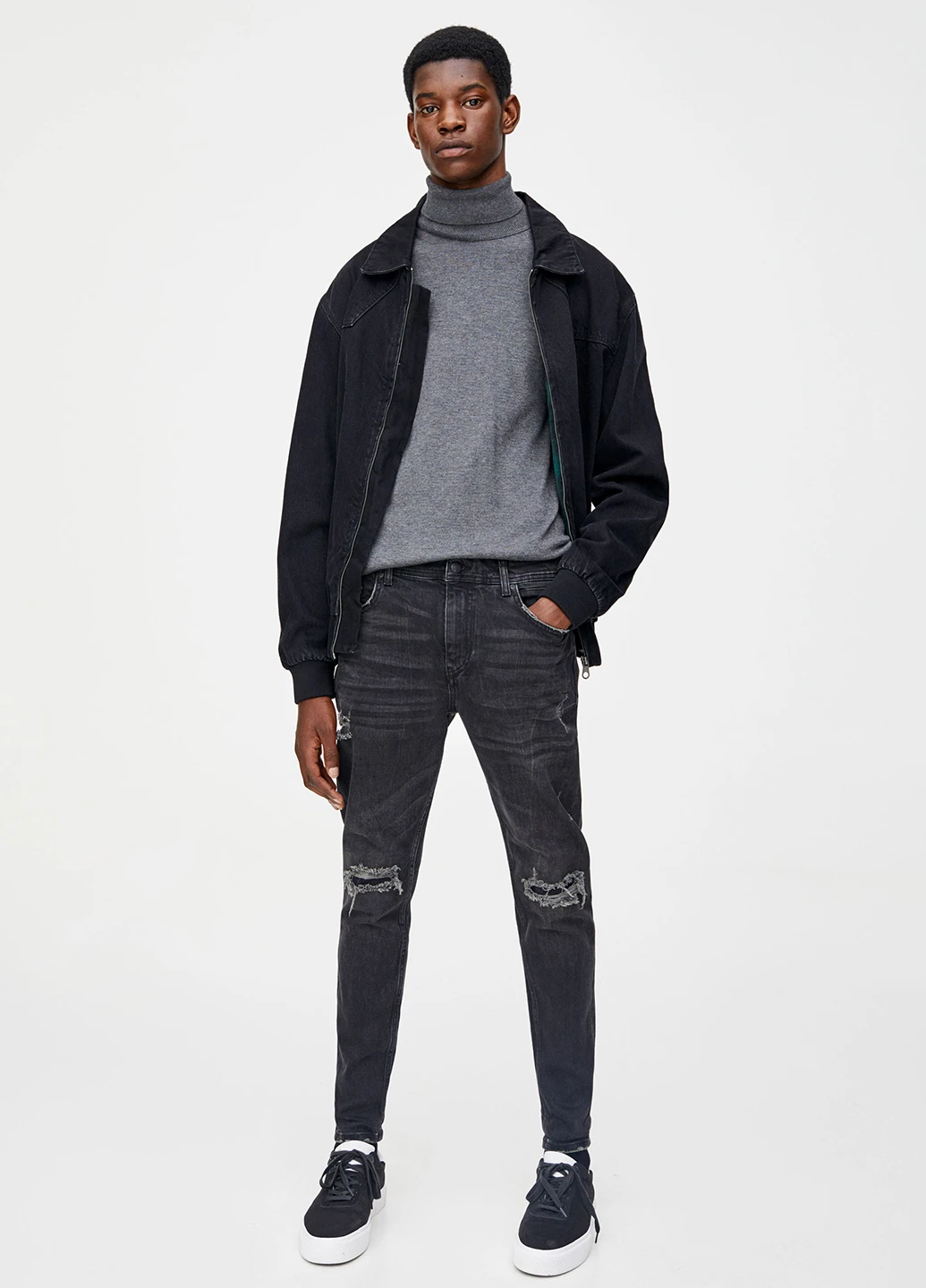 Темно-серые демисезонные зауженные джинсы Pull & Bear