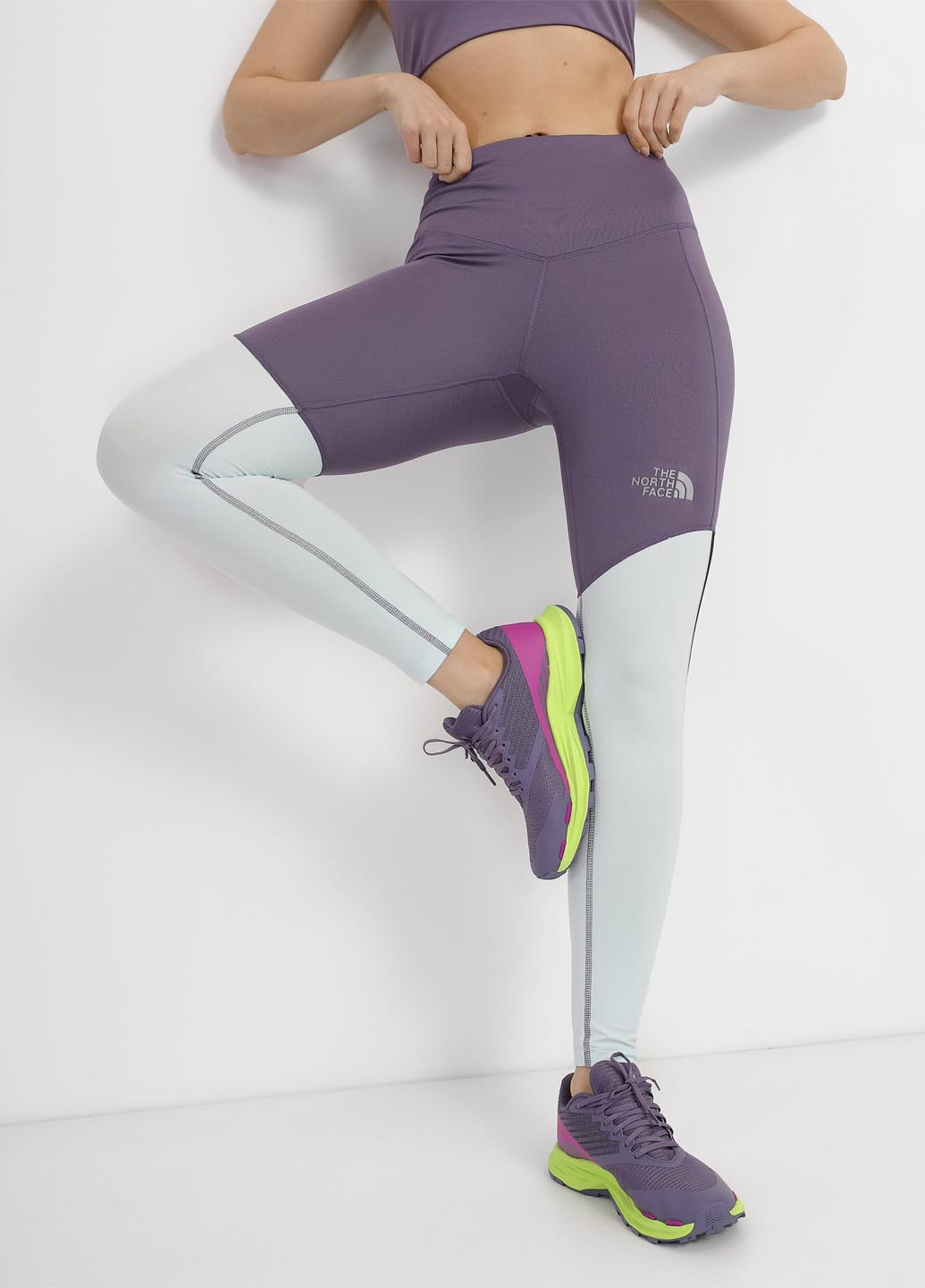 Фиолетовые демисезонные леггинсы The North Face