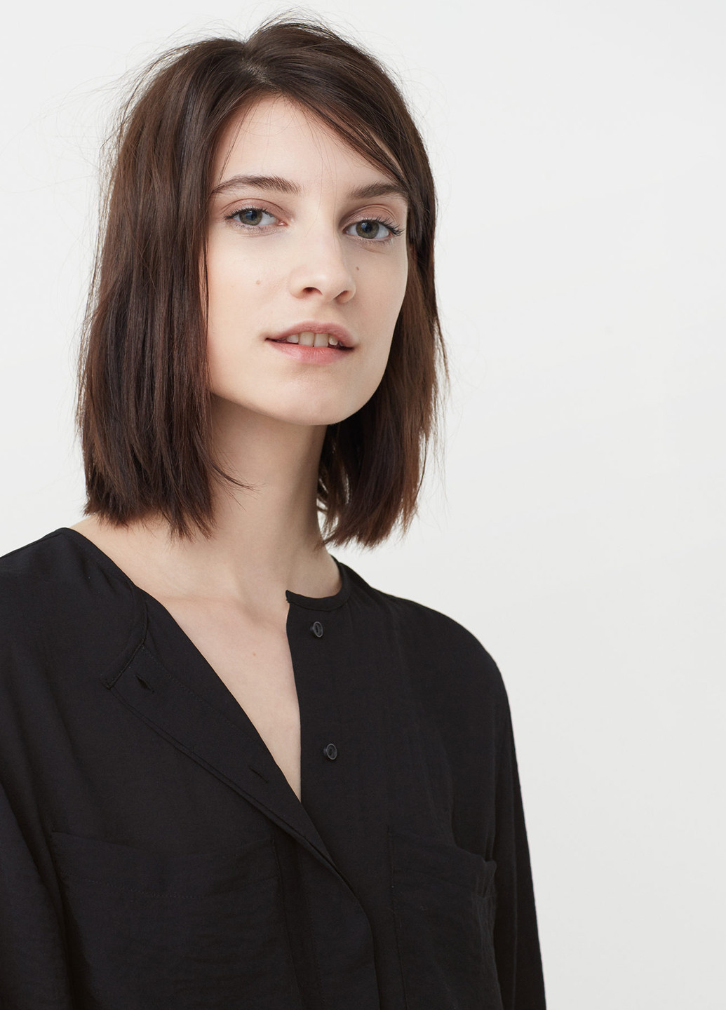 Чёрная блуза Mango