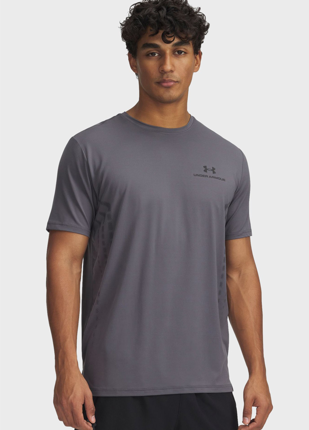 Серая футболка Under Armour