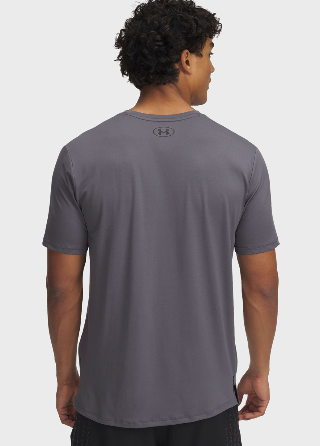 Серая футболка Under Armour