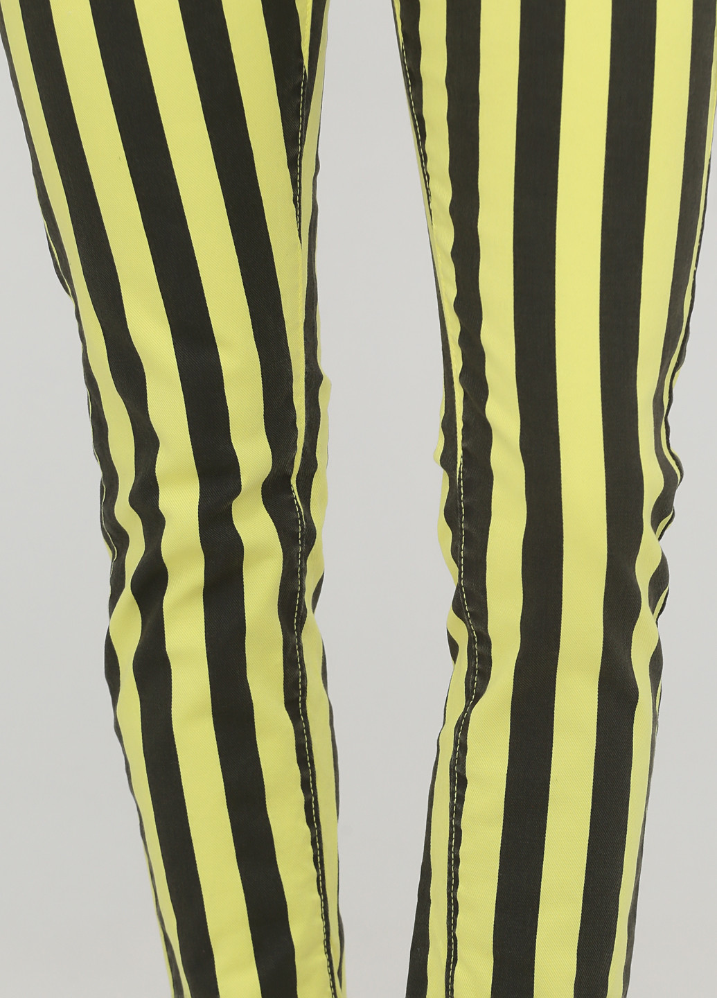 Желтые кэжуал демисезонные укороченные, зауженные брюки Y.TWO