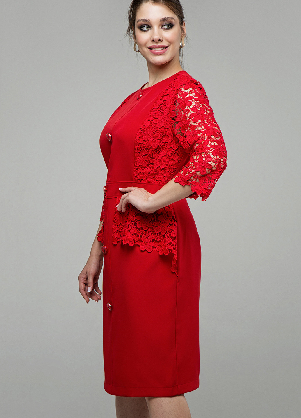 Красное кэжуал платье с баской Miledi однотонное