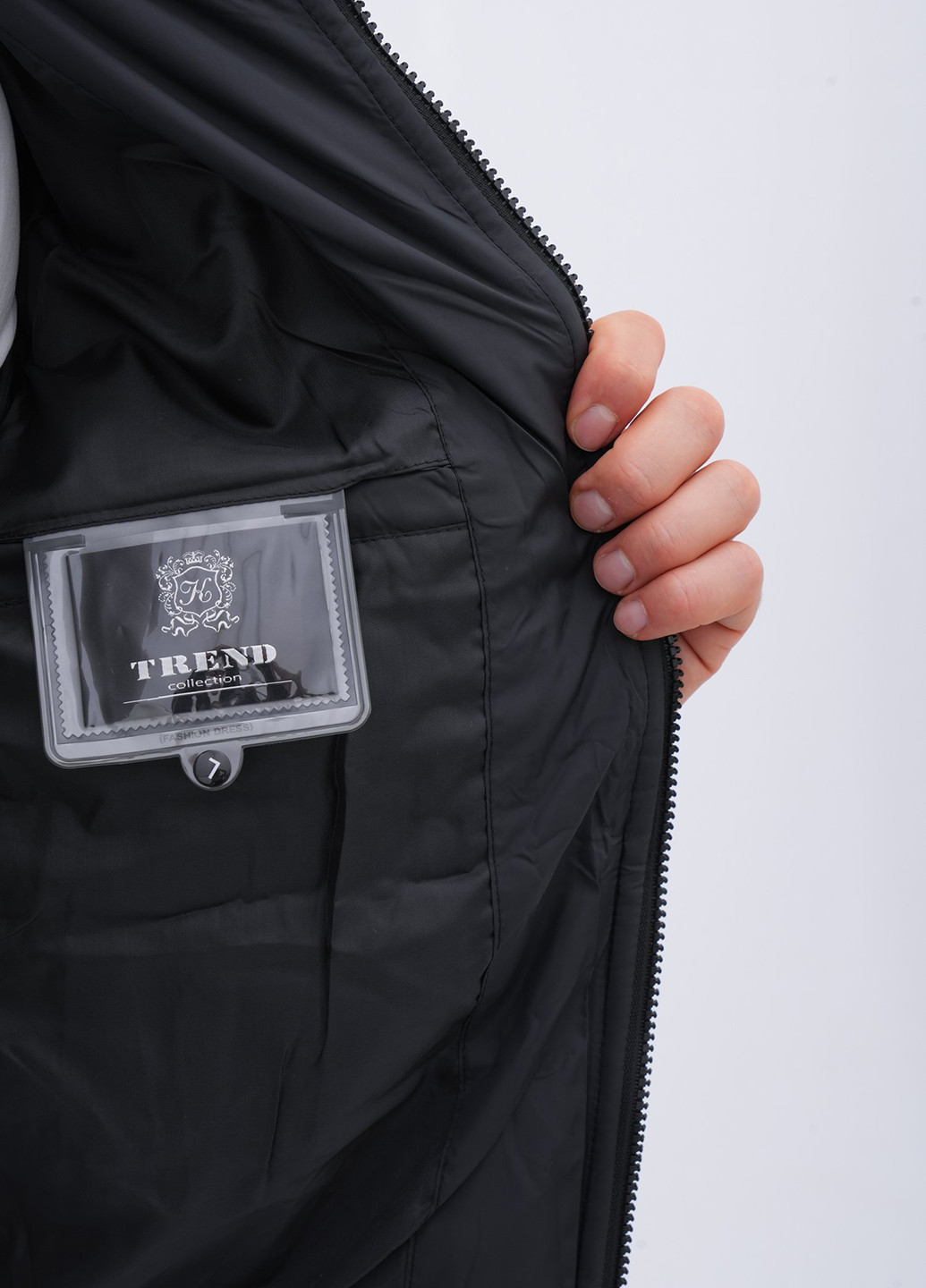 Черная демисезонная куртка Trend Collection