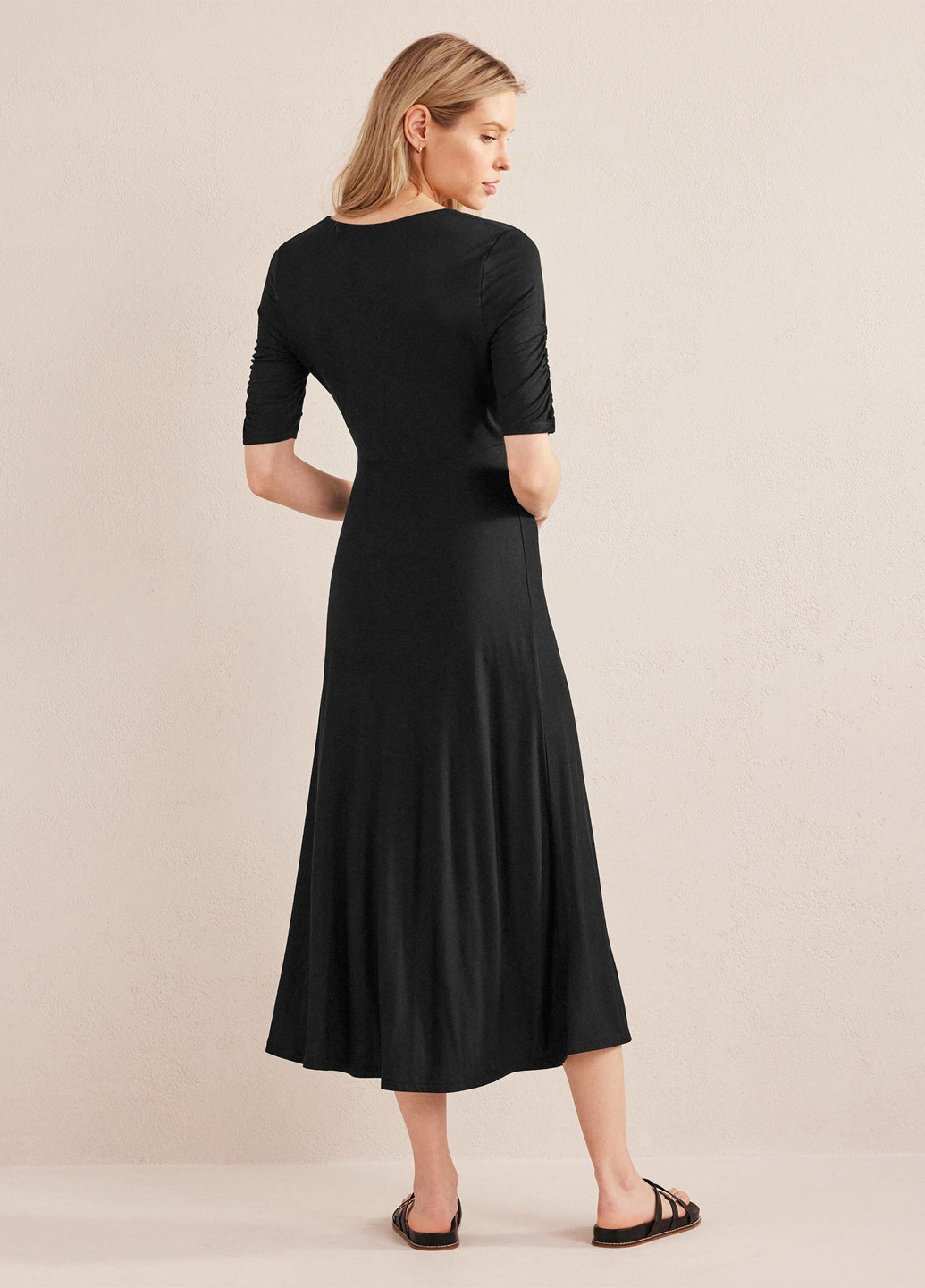 Чорна кежуал сукня в стилі армпір Boden однотонна