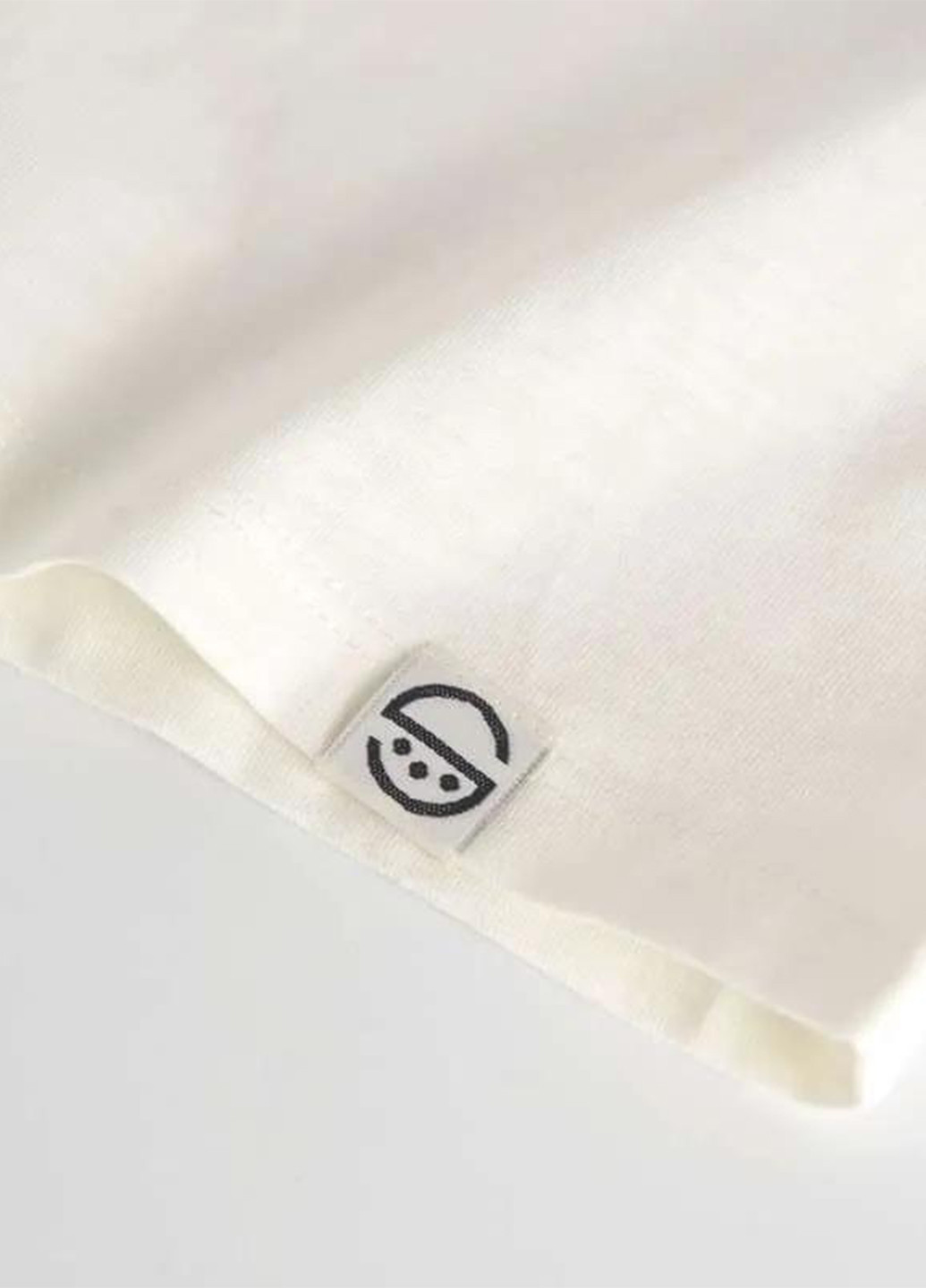 Молочная летняя футболка Cool Club