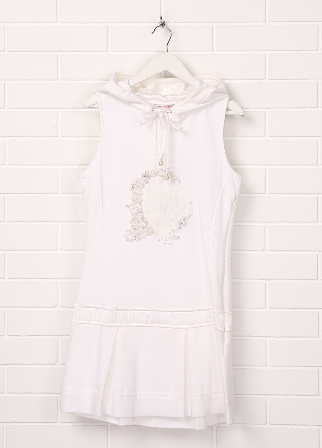 Белое платье Laura Biagiotti (119242429)
