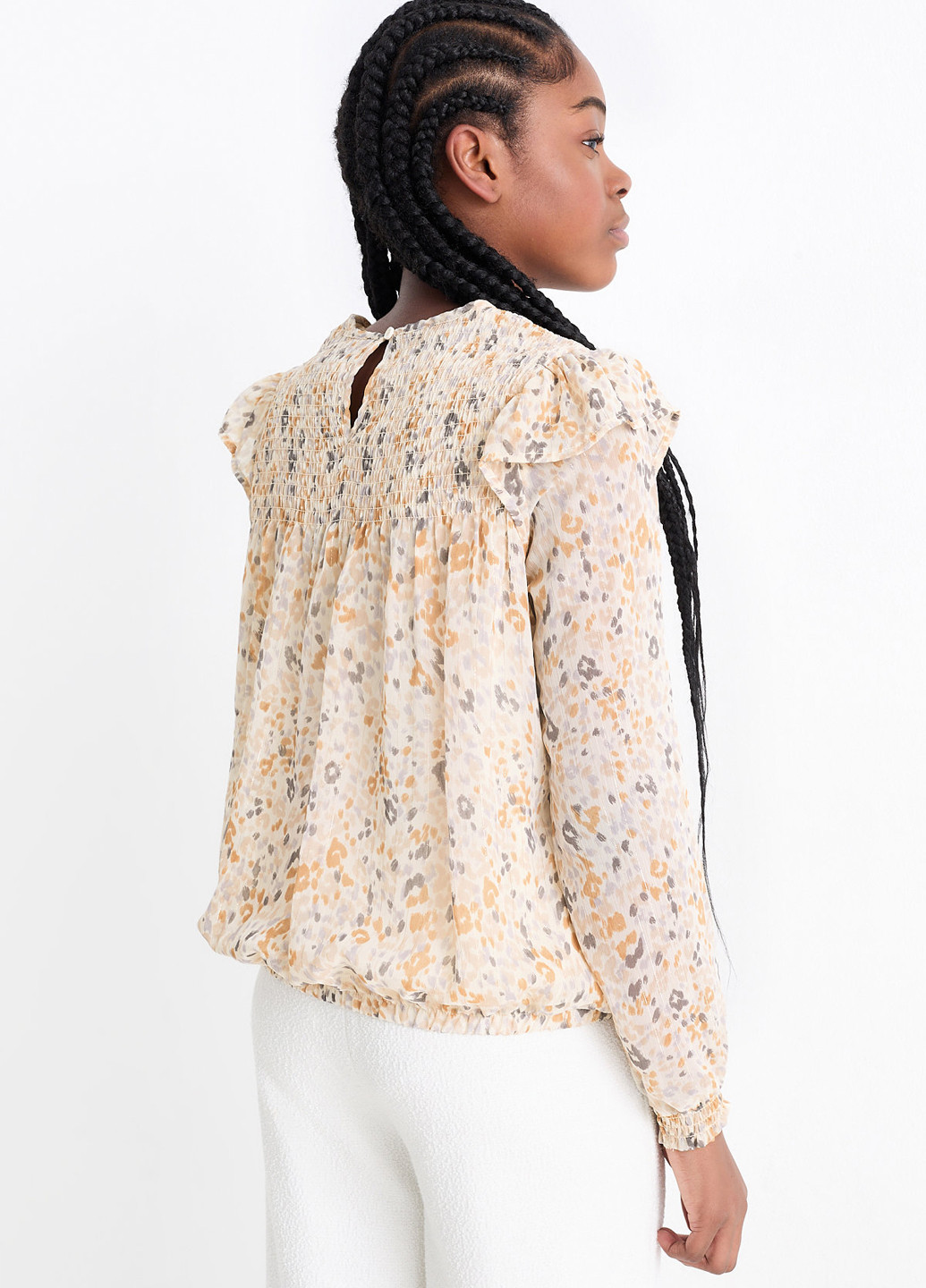 Светло-бежевая с абстрактным узором блузка C&A демисезонная