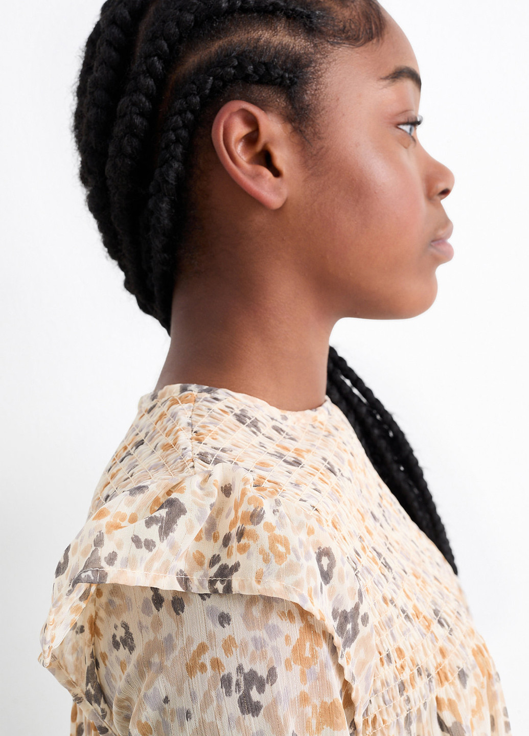 Светло-бежевая с абстрактным узором блузка C&A демисезонная