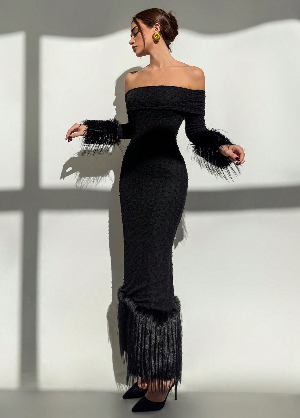 Чорна вечірня сукня годе, з відкритими плечима SHEIN однотонна