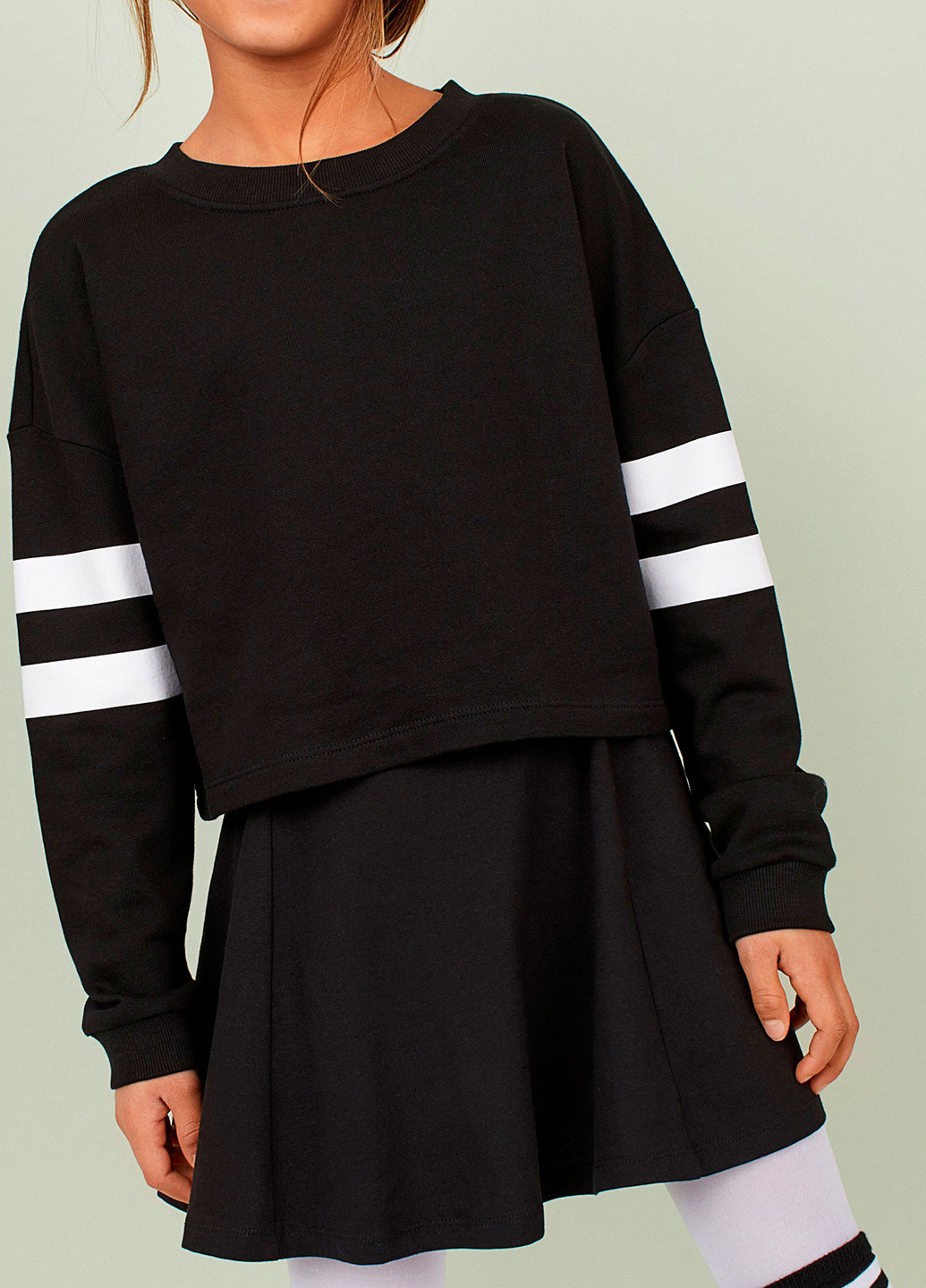 Черная кэжуал однотонная юбка H&M клешированная