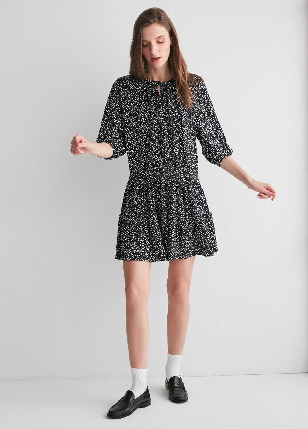 Чорна кежуал сукня Mudo в горошок