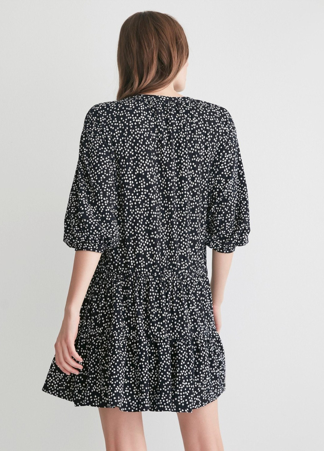 Чорна кежуал сукня Mudo в горошок