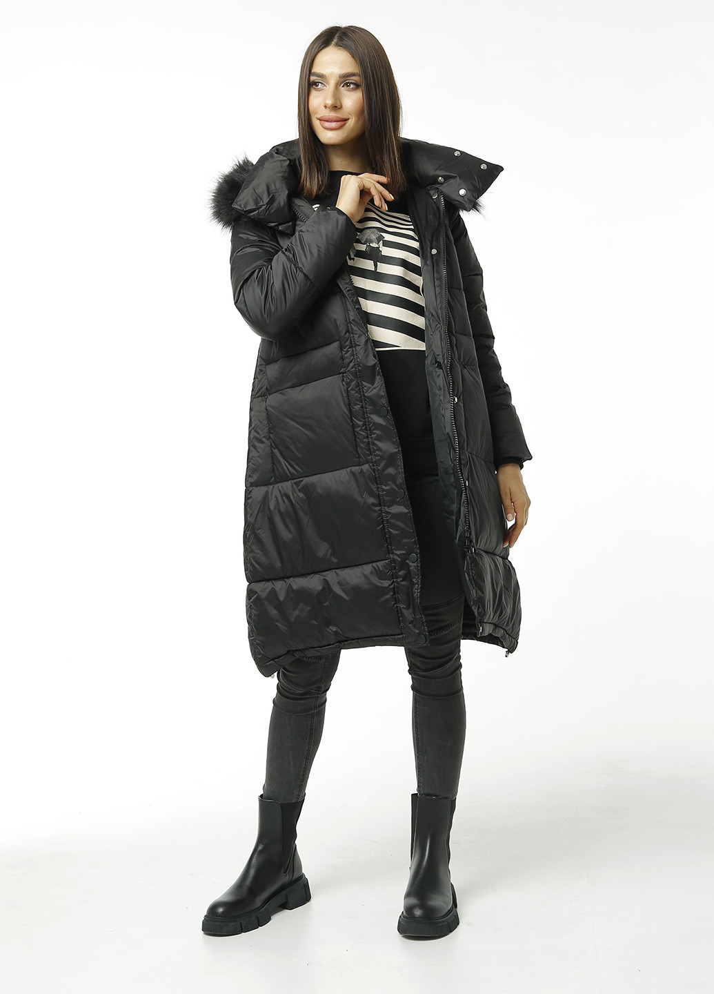 Чорна зимня куртка Icon