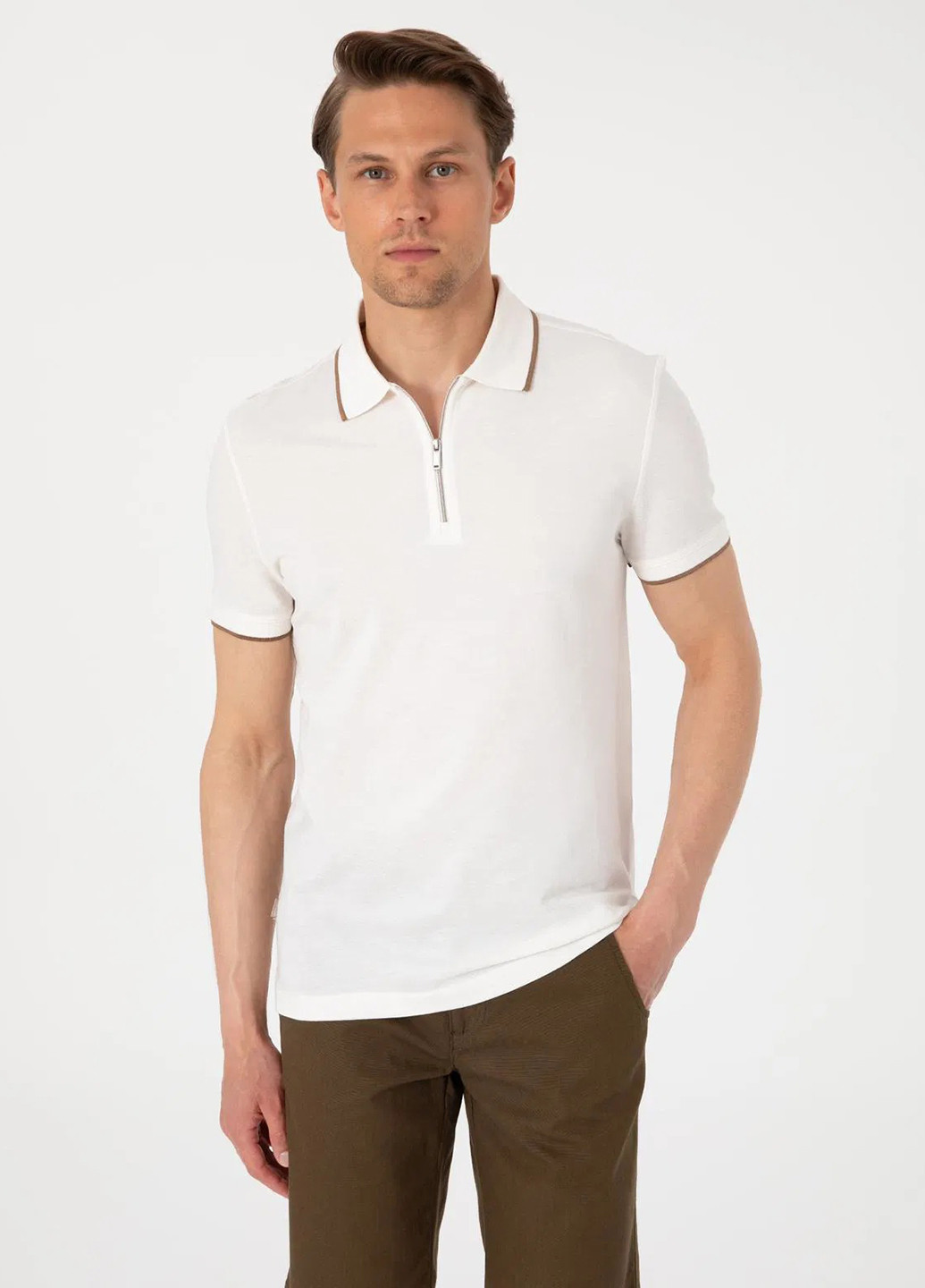 Молочная футболка-поло для мужчин Pierre Cardin однотонная
