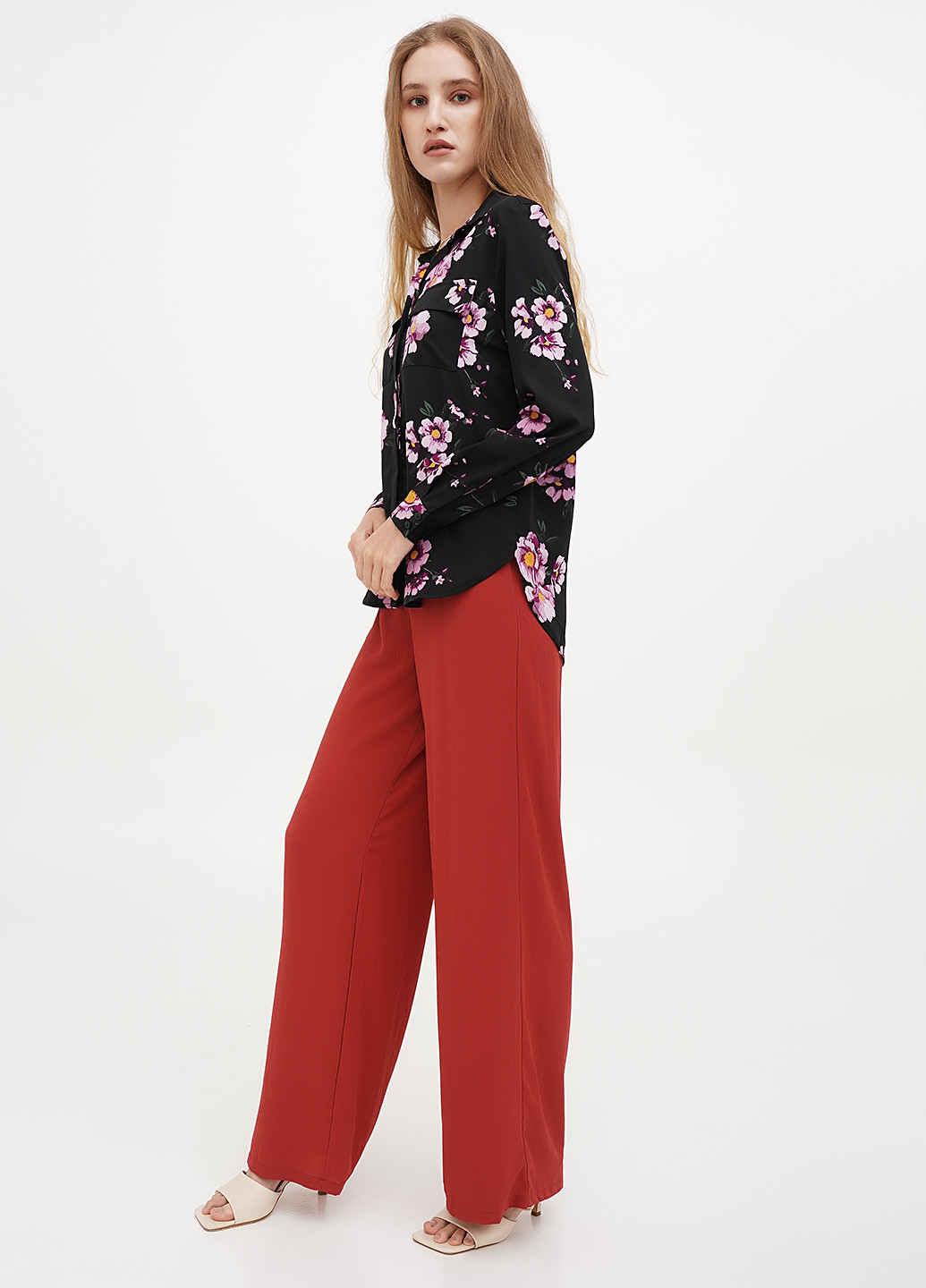 Чёрная блуза Terranova