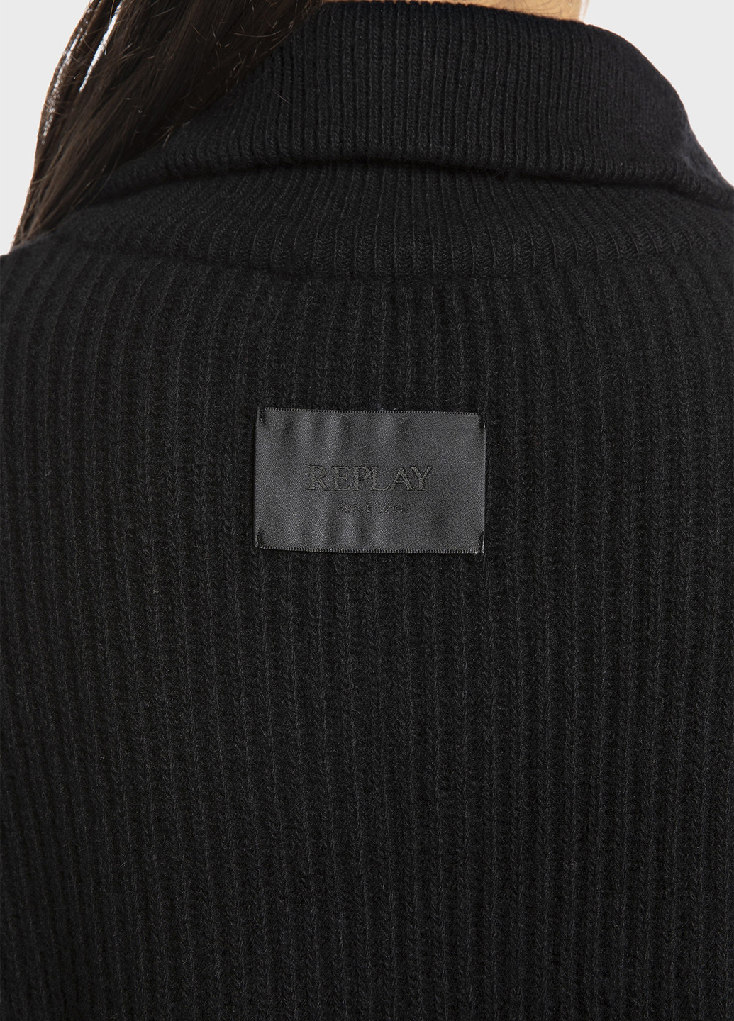 Чорний зимовий светр Replay