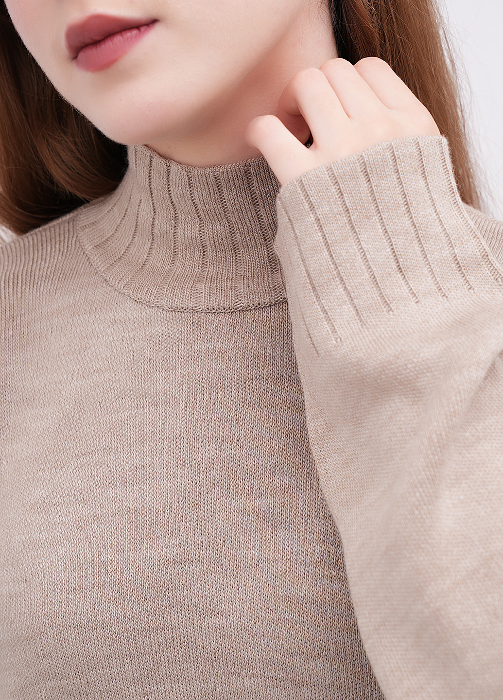 Бежевий зимовий светр EQUILIBRI