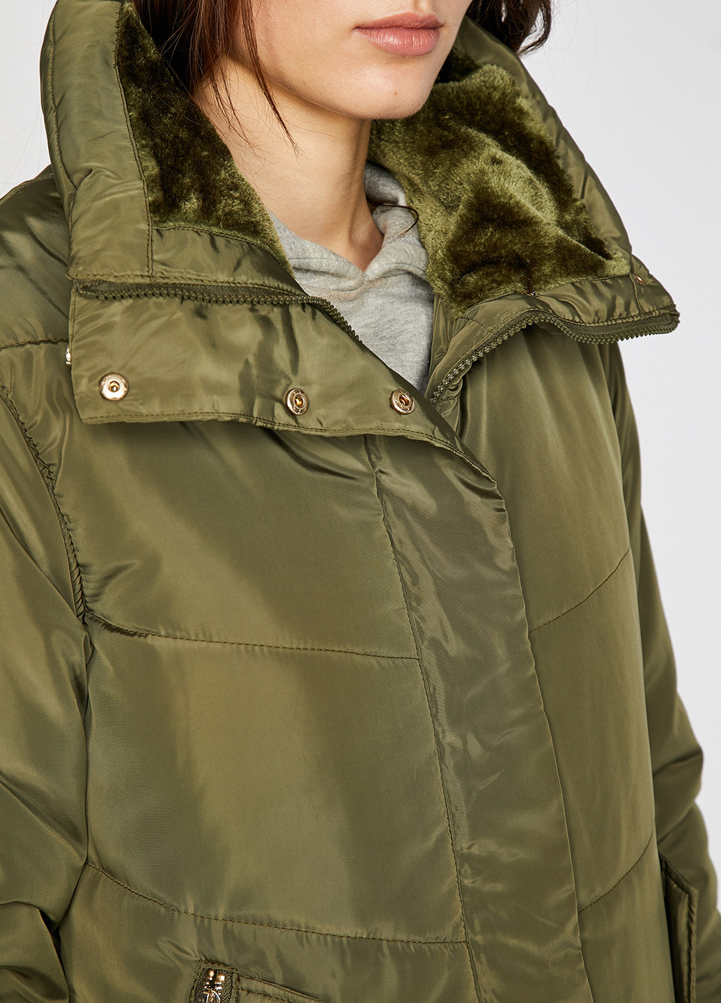Оливковая (хаки) зимняя куртка KOTON