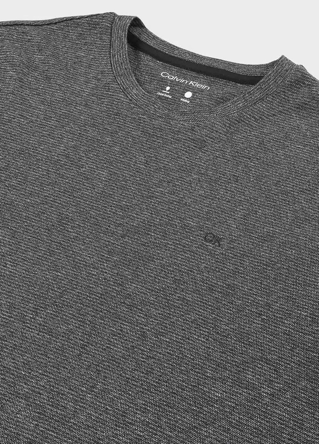 Серая футболка Calvin Klein