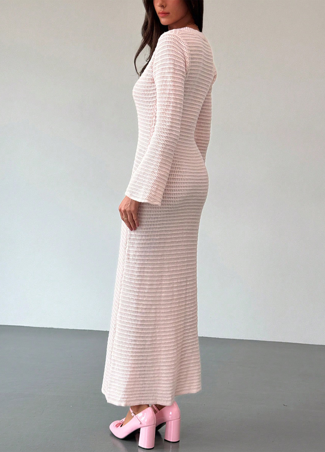 Светло-розовое кэжуал платье платье-свитер SHEIN однотонное