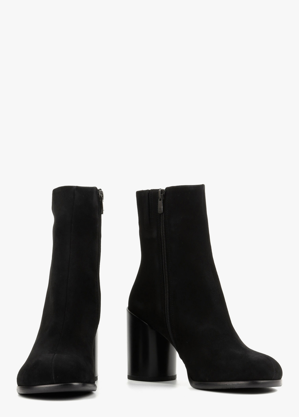 Осенние ботинки Le'BERDES без декора из натуральной замши