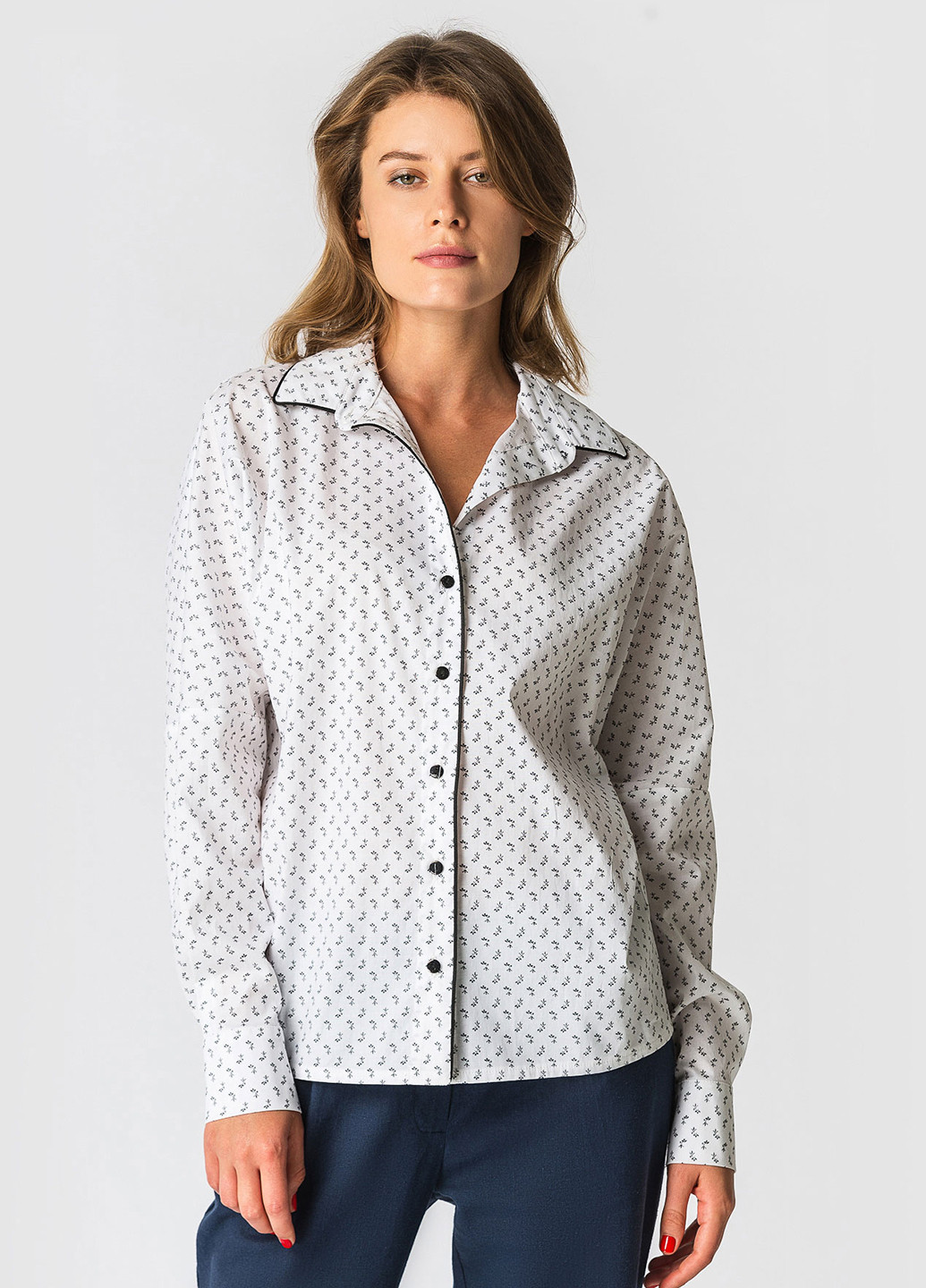 Молочная кэжуал рубашка с геометрическим узором Vovk
