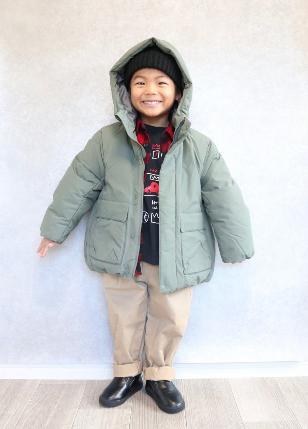 Чорна демісезонна футболка Uniqlo