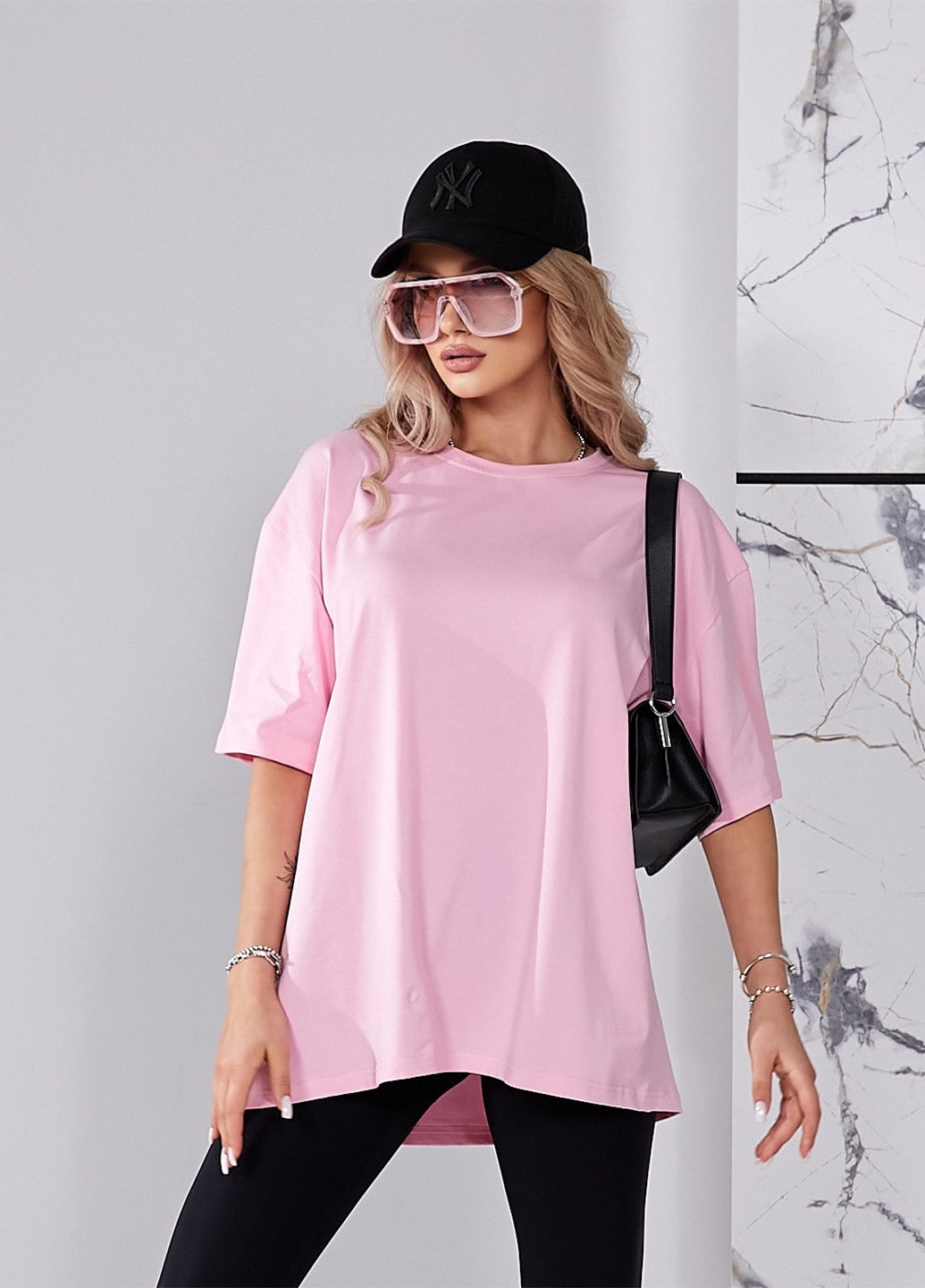 Розовая летняя футболка Elfberg