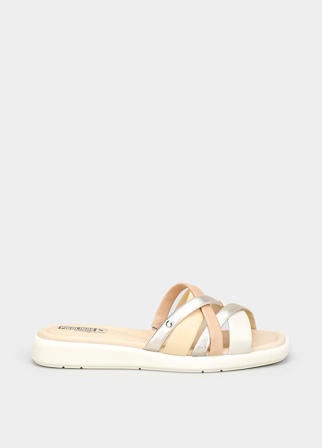 Бежевые шлепанцы Pikolinos с заклепками, плетение