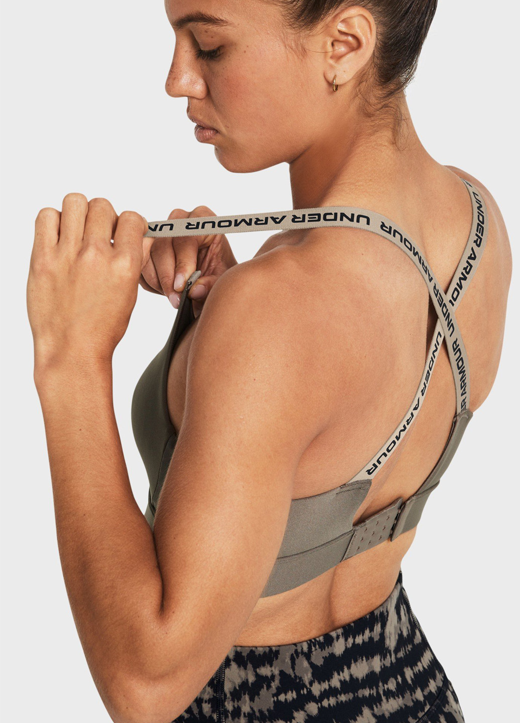 Топ Under Armour (306853452)