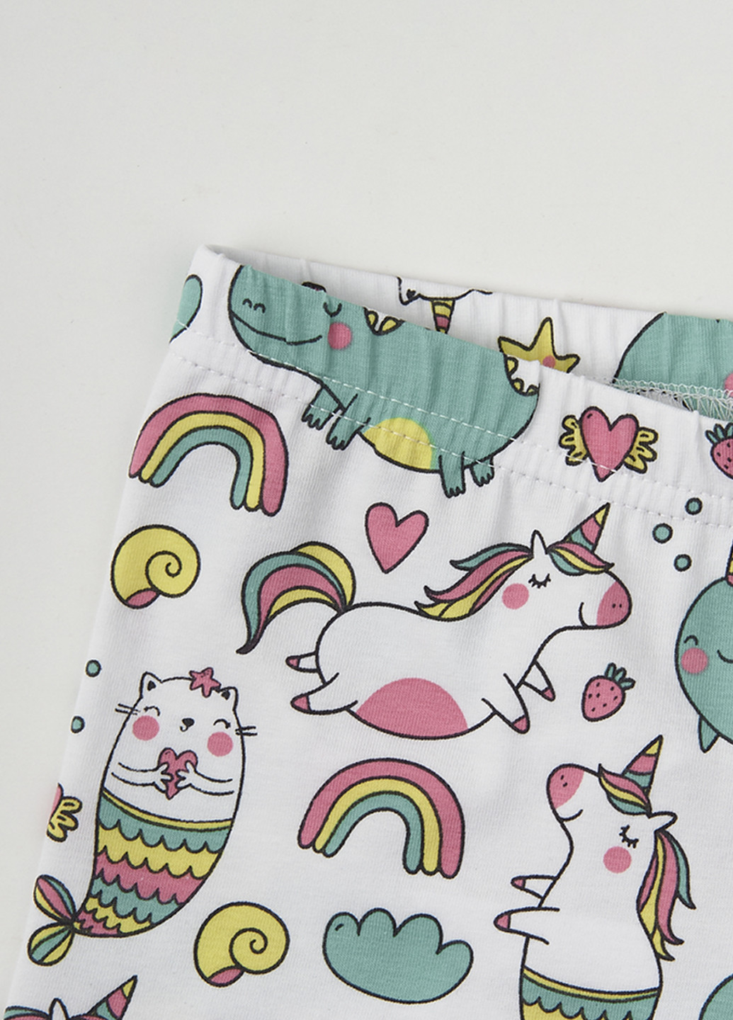 Белый летний комплект (футболка, шорты) Garnamama