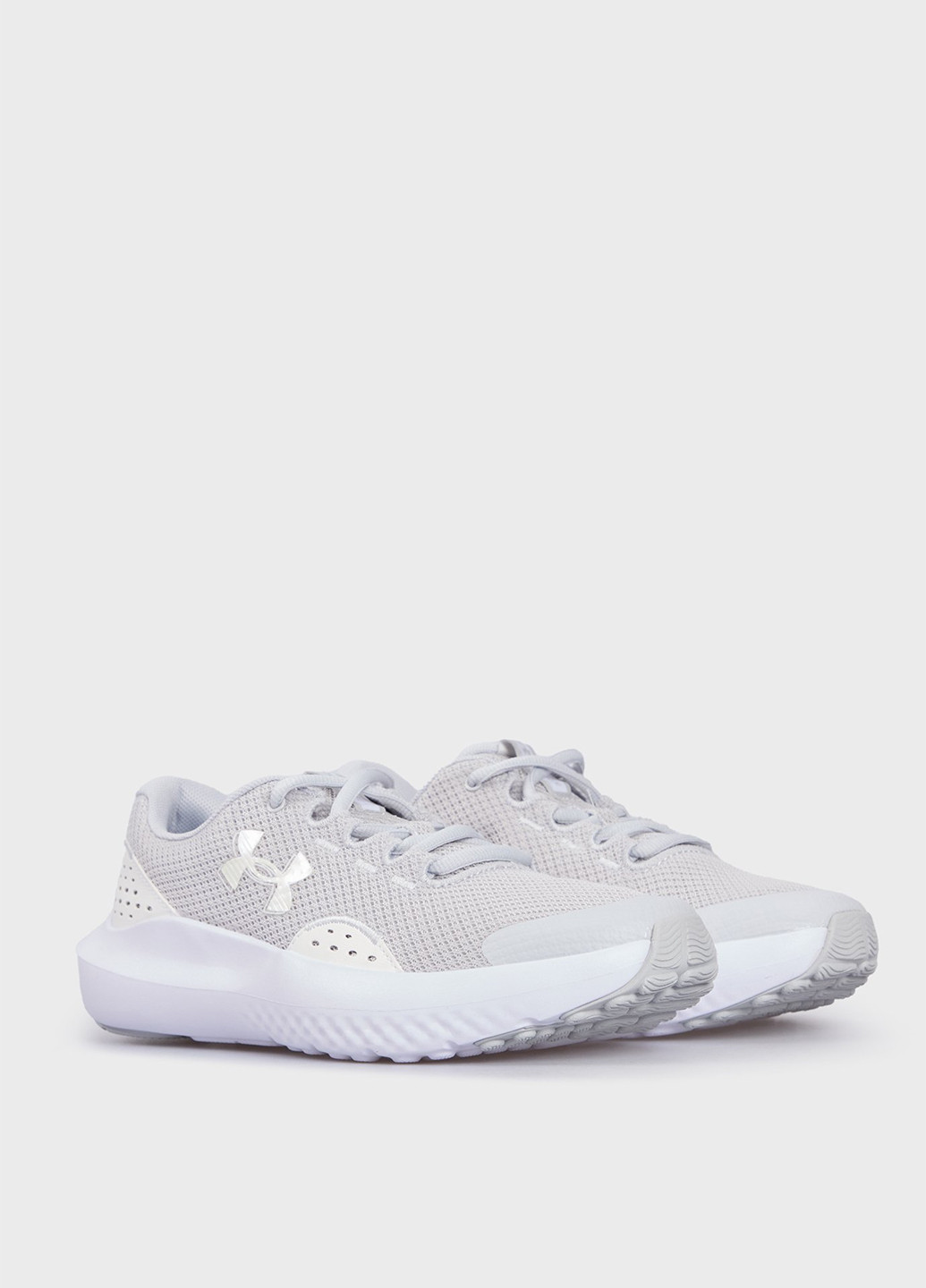 Серые демисезонные кроссовки Under Armour