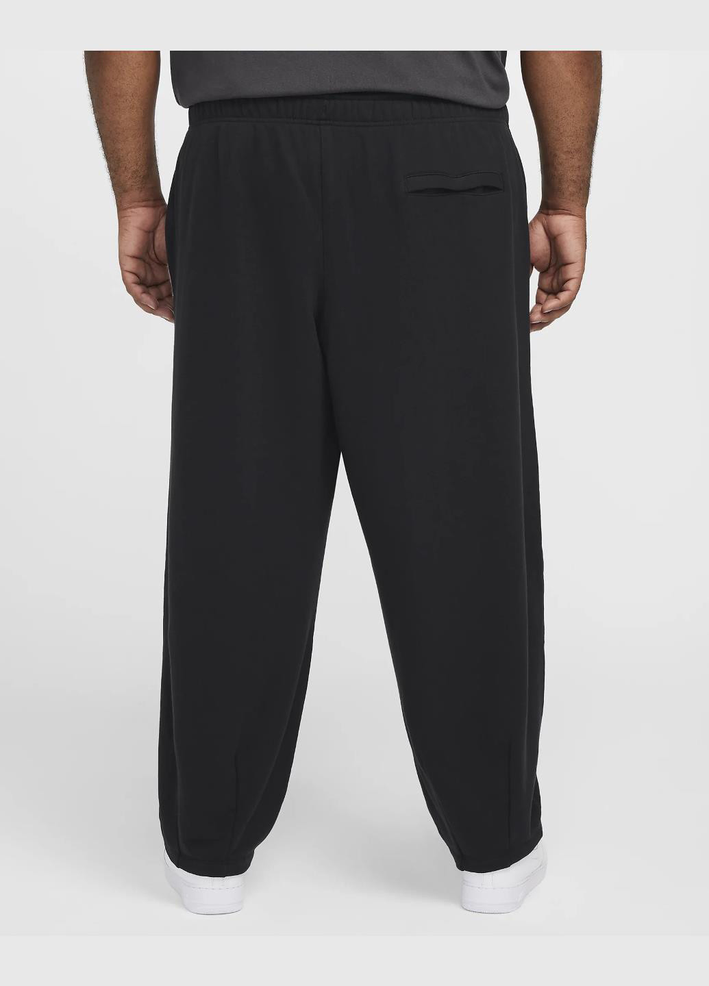 Черные спортивные демисезонные брюки Nike