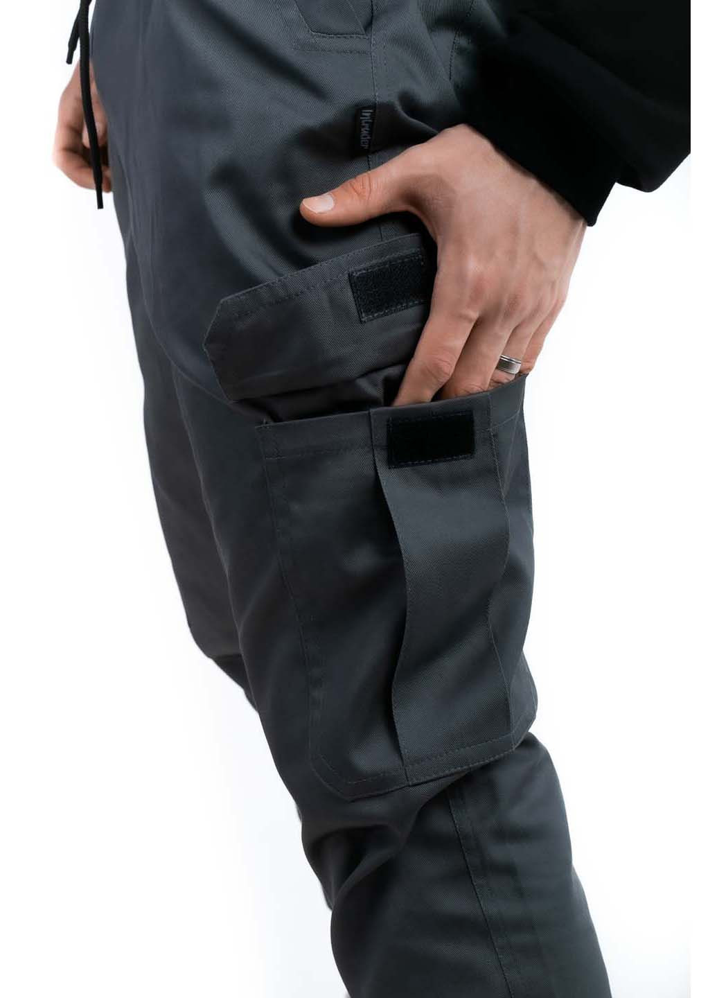 Серые кэжуал демисезонные зауженные брюки Intruder