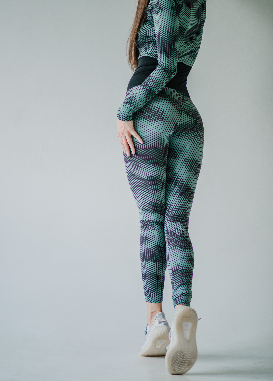 Комбинезон Asalart комбинезон-брюки абстрактный зелёный спортивный трикотаж, полиэстер