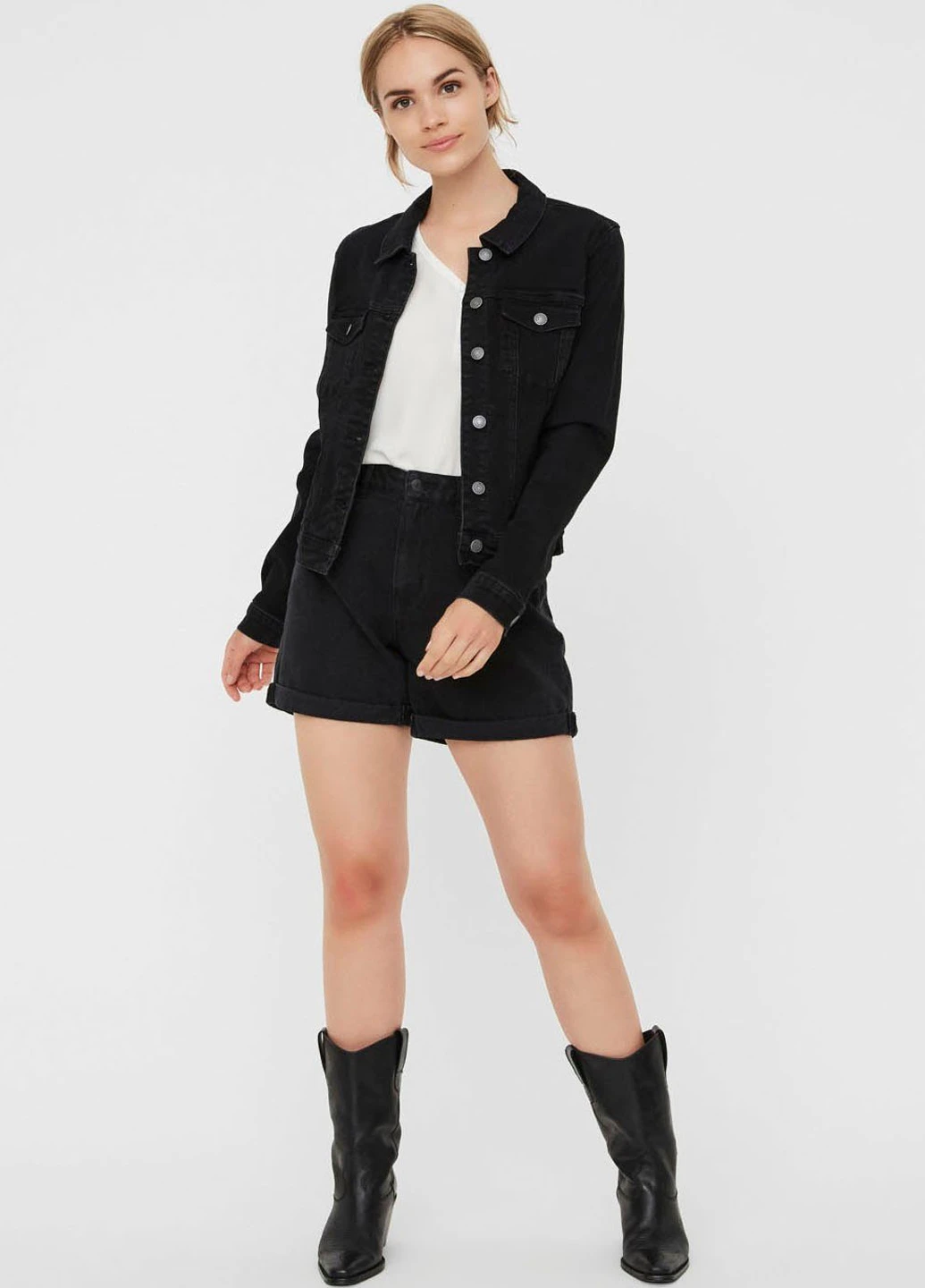 Чорна демісезонна куртка Vero Moda