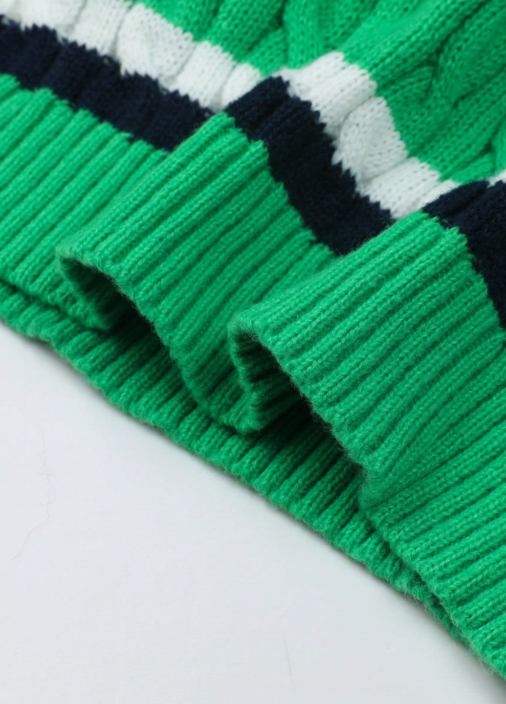 Зелений демісезонний пуловер пуловер SHEIN