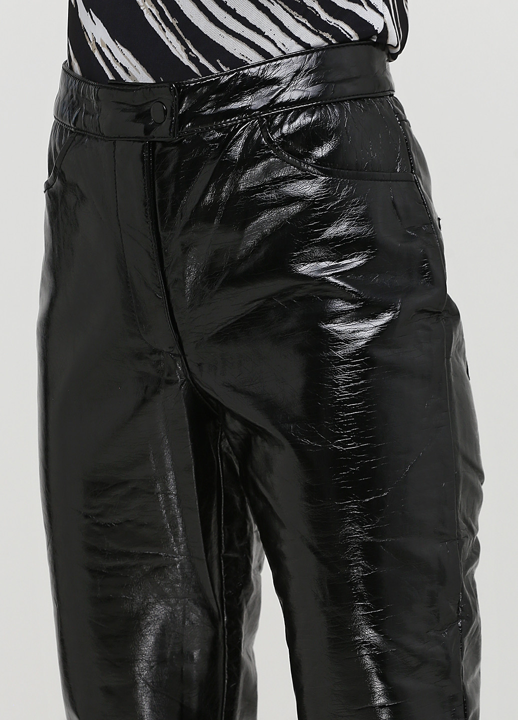 Черные кэжуал демисезонные зауженные брюки Monki
