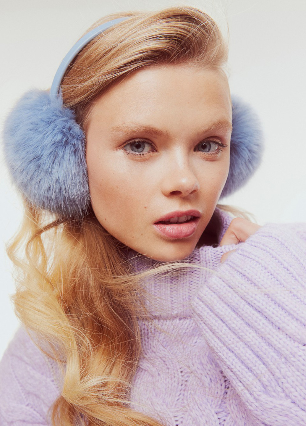 Сиреневый зимний свитер H&M