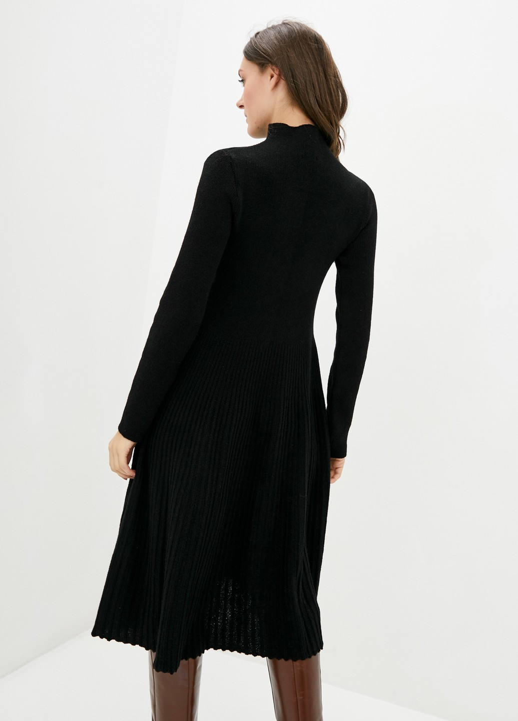 Чорна кежуал сукня Sewel однотонна