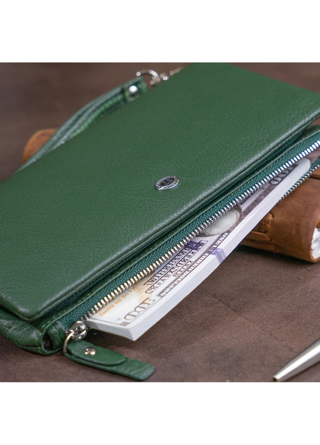Жіночий шкіряний гаманець-клатч 20,8х10х2 см st leather (229460426)