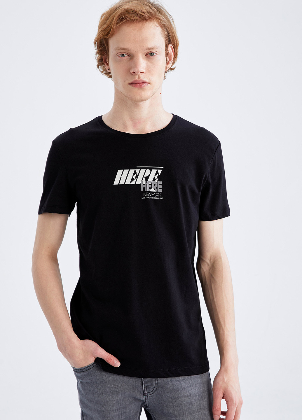 Чорна футболка DeFacto