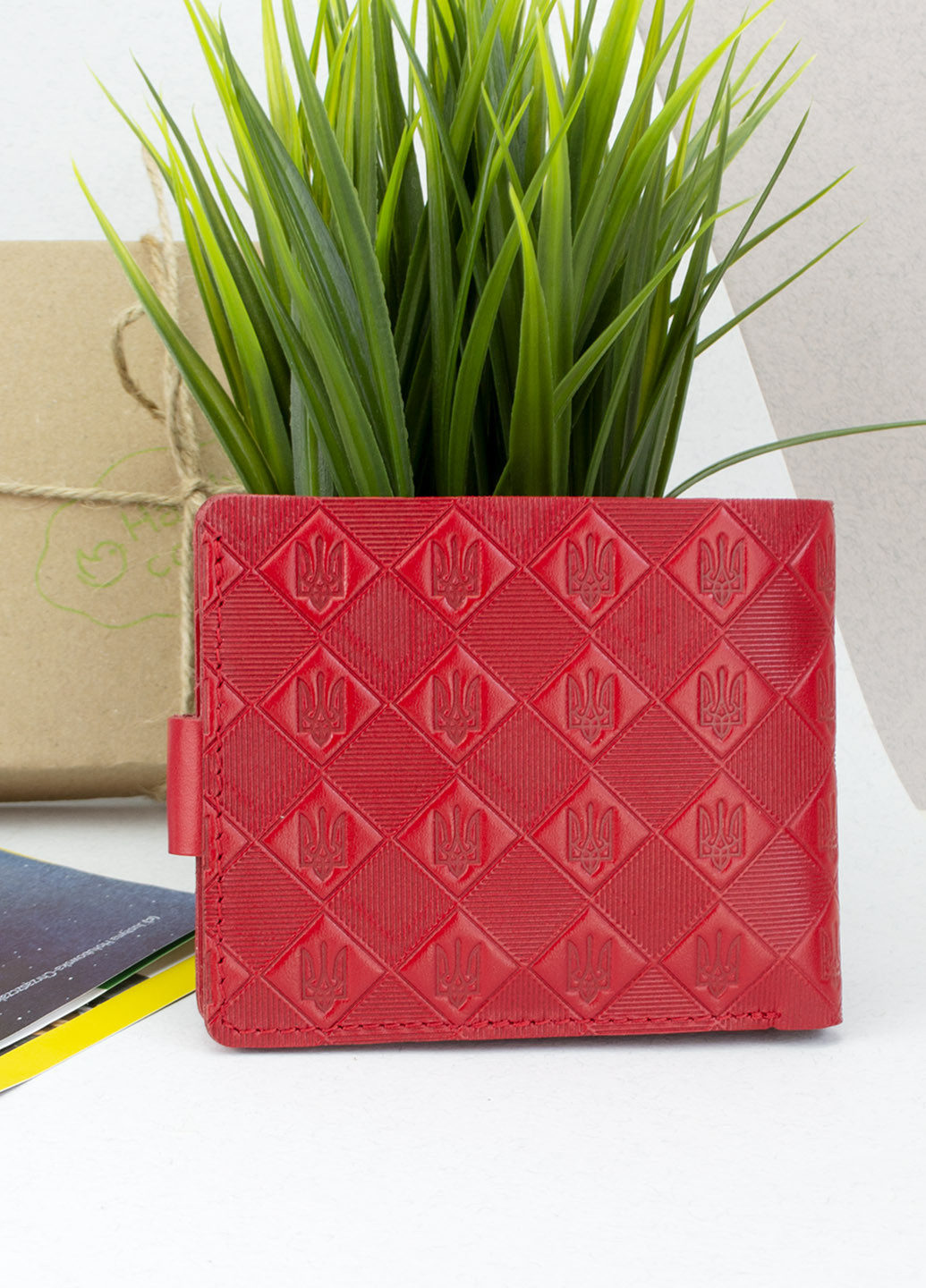 Подарунковий жіночий набір №56 "Тризуб": обкладинка на паспорт + портмоне (червоний) HandyCover (254439008)