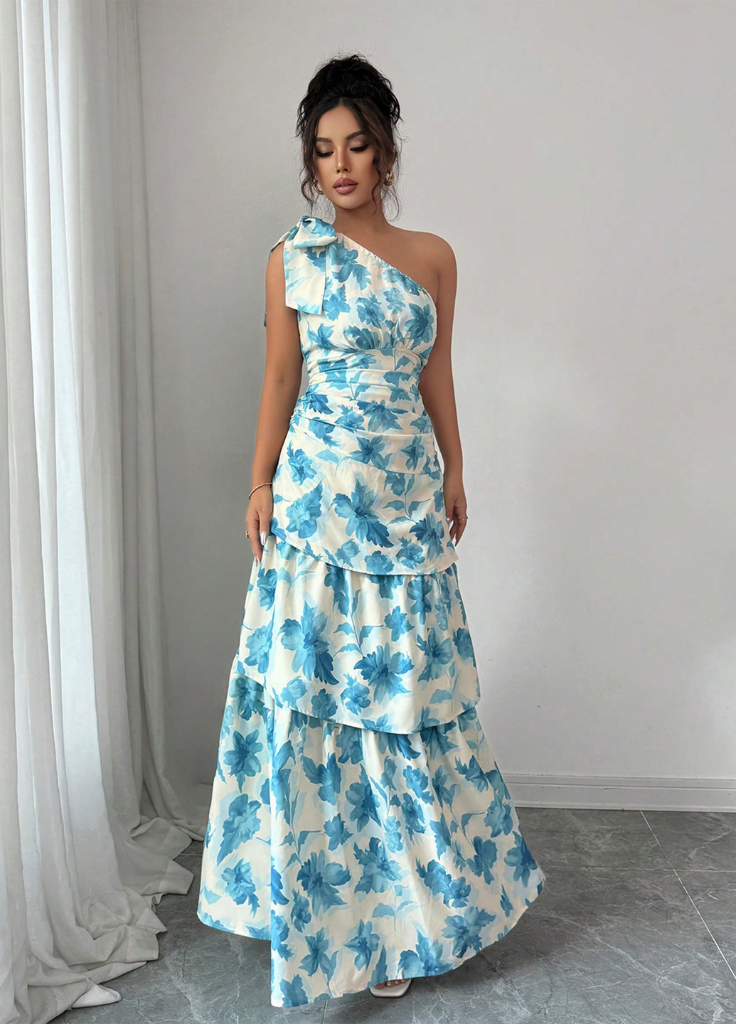 Кремовое праздничный, кэжуал платье на одно плечо SHEIN с цветочным принтом